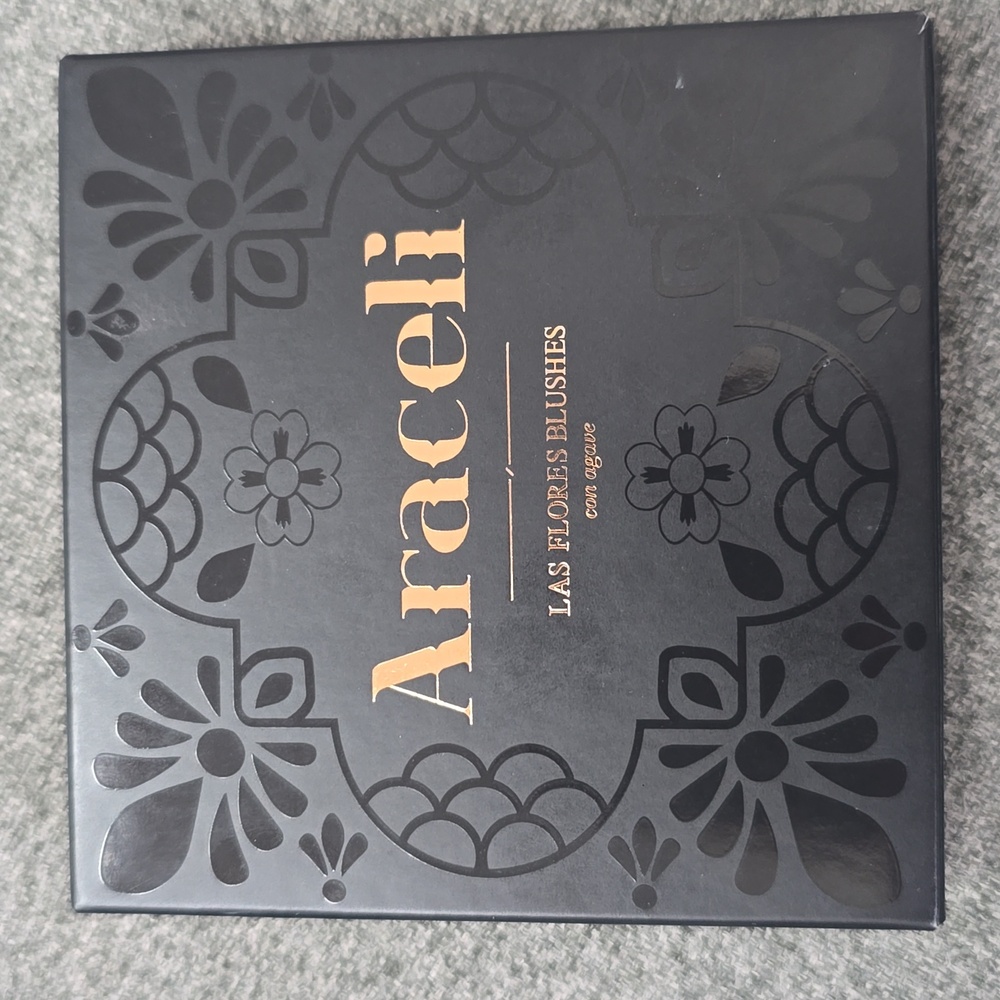 Araceli Las Flores Blushes- Primrose & Petunia